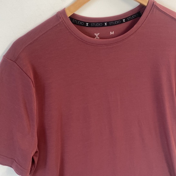 (A5) Xersion mens ShortSleeve tee shirt in crushed berry, size medium, NWT - Picture 2 of 6